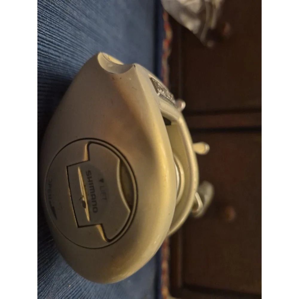 SHIMANO CHRONARCH BANTAM 100 Fishing Reel
